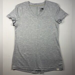 The North Face FlashDry Women’s Gray V-Neck Athletic Tee Size Small